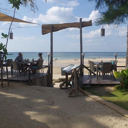 Thai House Beach Resort Koh Lanta Bagian luar foto