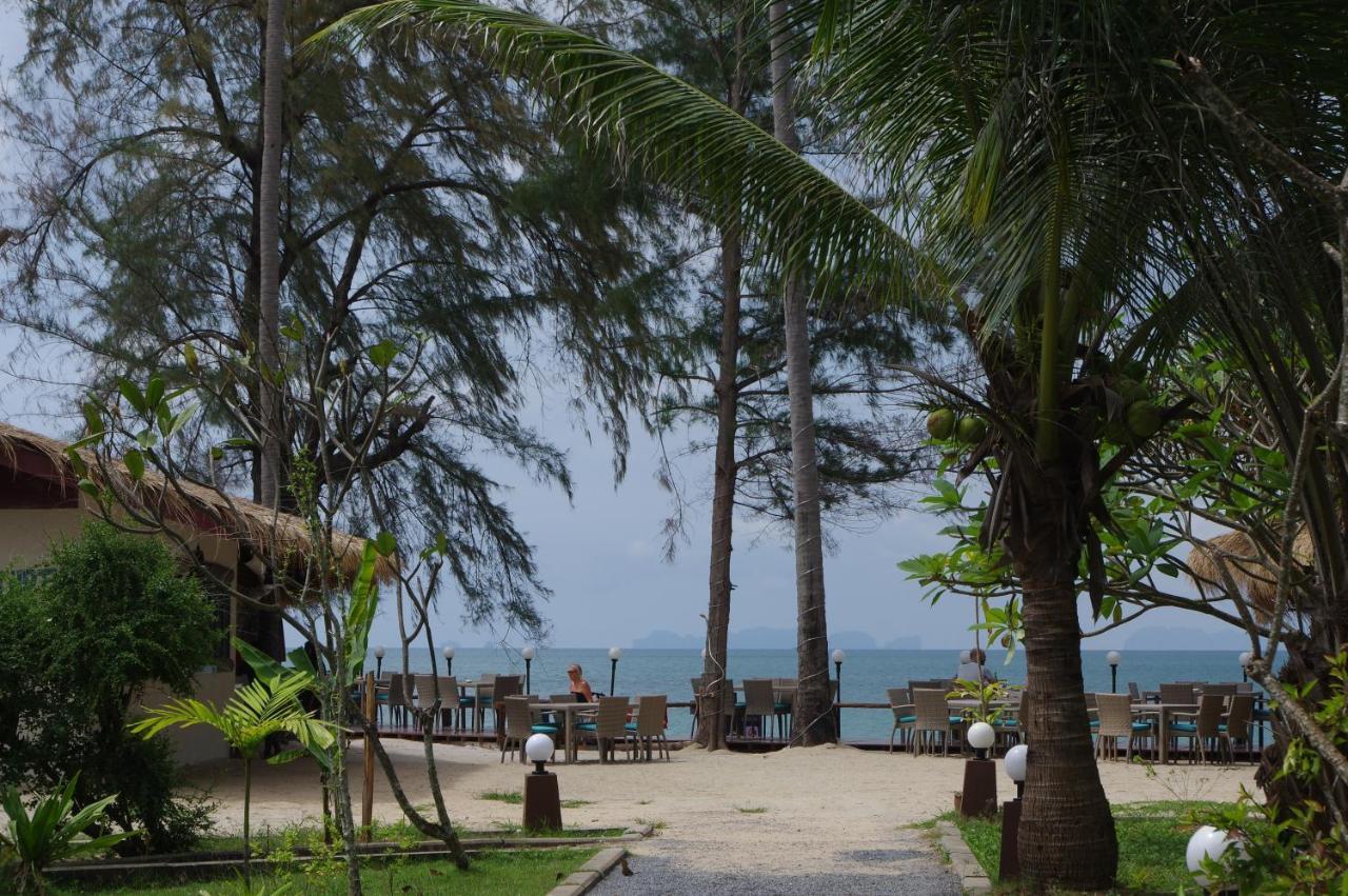 Thai House Beach Resort Koh Lanta Bagian luar foto