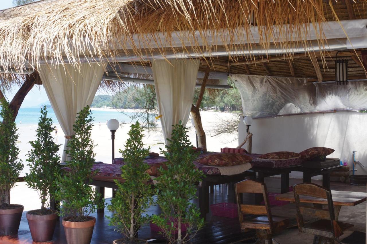 Thai House Beach Resort Koh Lanta Bagian luar foto