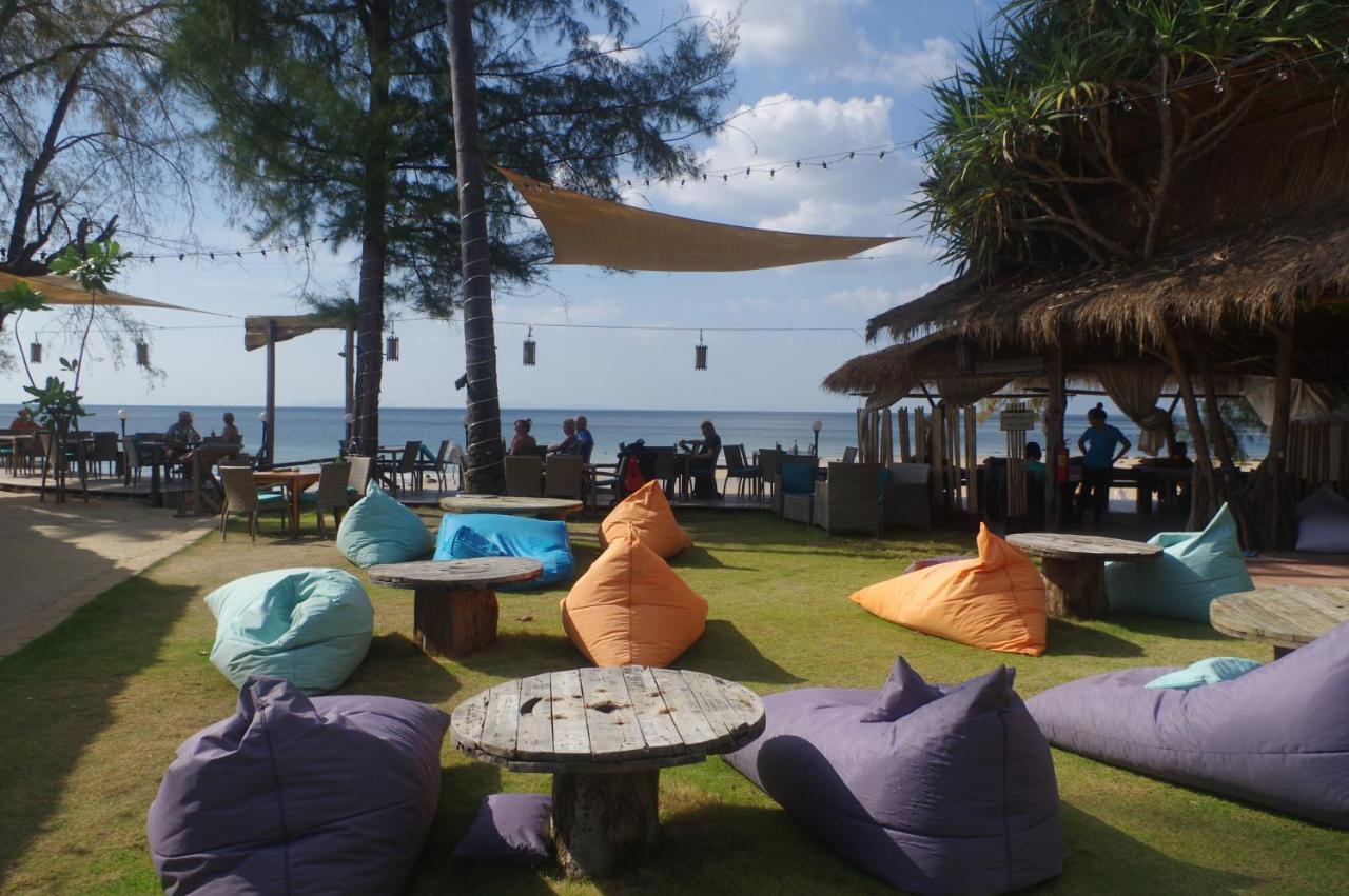 Thai House Beach Resort Koh Lanta Bagian luar foto